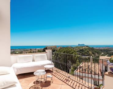 Town House for sale in Benahavis - W-0498DM