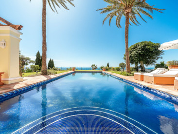 Villa in Marbella — photo 2