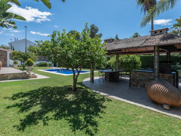 Villa in Marbella — photo 2