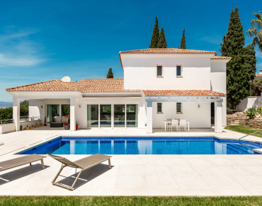 Villa for sale in Marbella East - W-0492C6