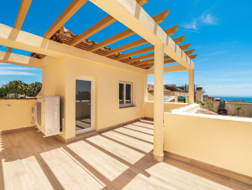 Town House in Marbella — photo 2