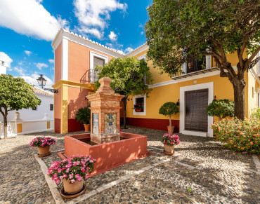 Town House for sale in Marbella Golden Mile - W-0477L6