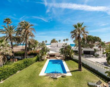 Villa for sale in Marbella East - W-049G5V