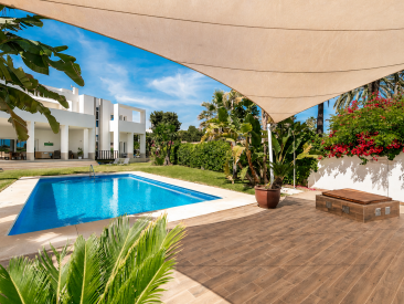 Villa in Marbella — photo 2