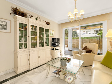 Apartment in Marbella — photo 4