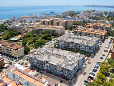 Apartment in Estepona — photo 2