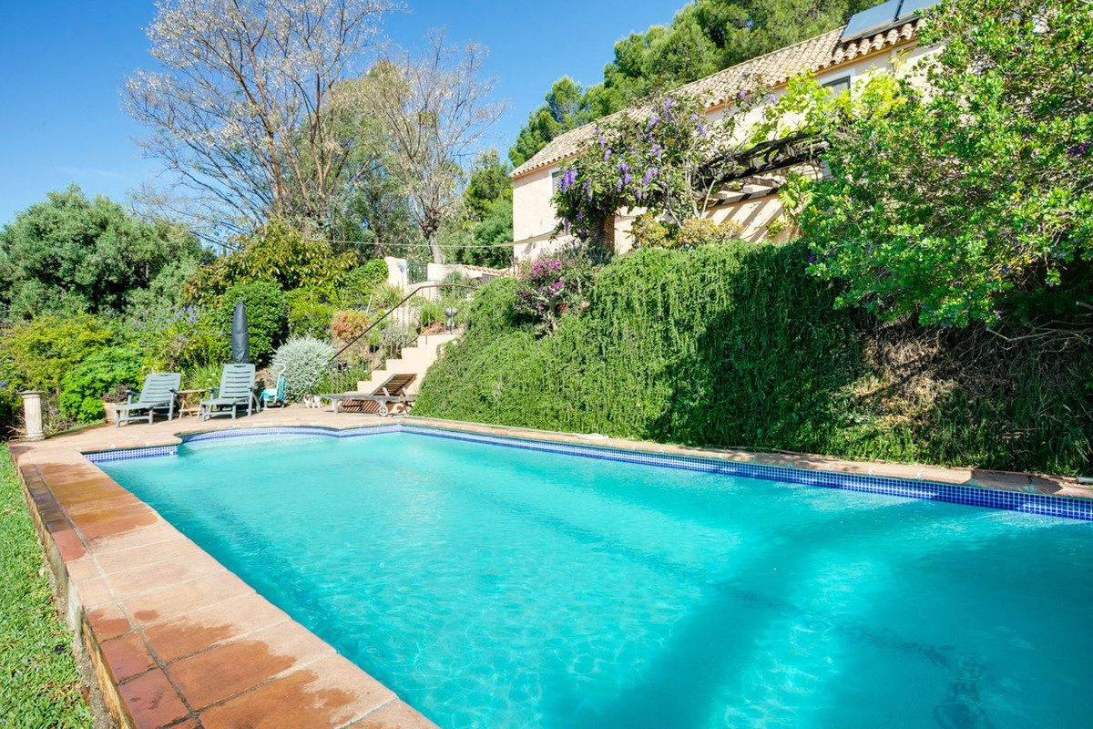 R5371342 - House in Estepona