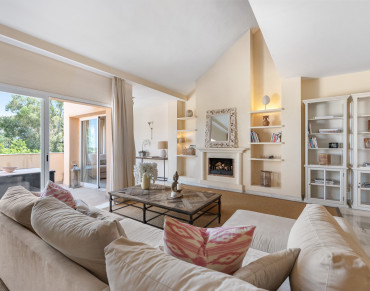 Penthouse for sale in Nueva Andalucia - LS50212