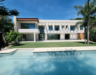 Villa for sale in Marbella East - 5873MLV