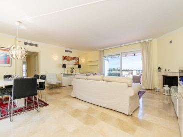 Penthouse in Mijas Costa — photo 2