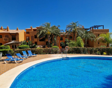 Apartment for sale in Benahavis - R5422426