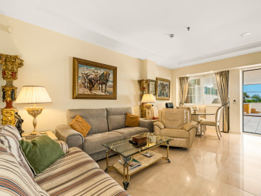 Apartment in Marbella — photo 3