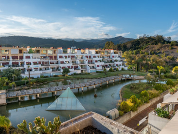 Penthouse in Estepona — photo 2