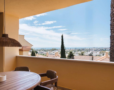 Apartment for sale in Nueva Andalucia - PLP08518