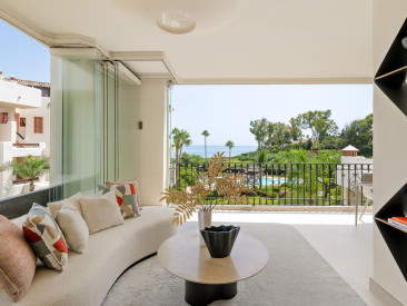 Apartment in Estepona — photo 3