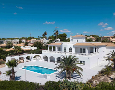 Villa for sale in Cala Pi - 1637128