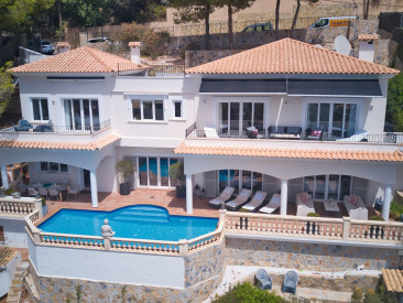 Villa in Calvià / Costa d'en Blanes — photo 4