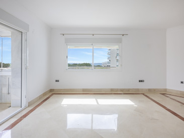 Apartment in Marbella — photo 6