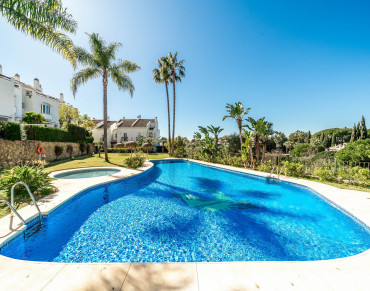 Town House for sale in Marbella Golden Mile - W-049YAV