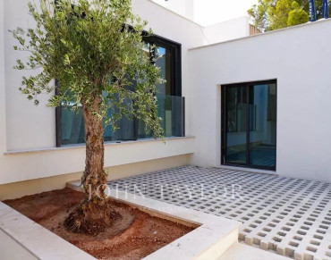 Villa for sale in Cas Catalá - V1008SP