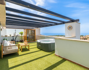 Penthouse for sale in Marbella East - PANR-16514