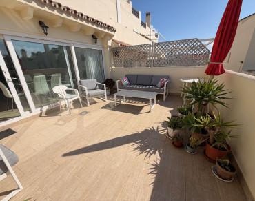 Town House for sale in Calahonda - R5342029