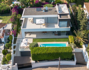 Villa for sale in Marbella East - PLP06015