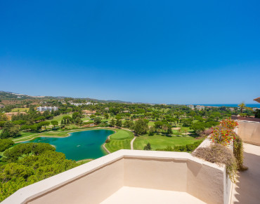 Penthouse for sale in Marbella East - PANR-16480