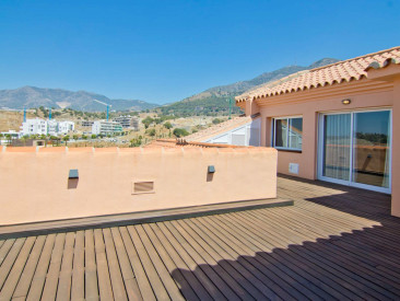 Penthouse in Fuengirola — photo 2
