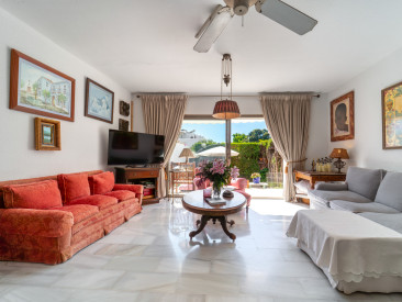 Town House in Marbella — photo 6