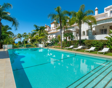 Apartment for sale in Marbella Golden Mile - PANR-16468