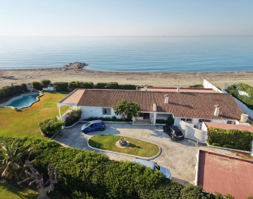 Villa for sale in Guadalmina Baja - BEMV1541