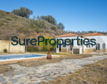 House for sale in Benthomiz - AREN010