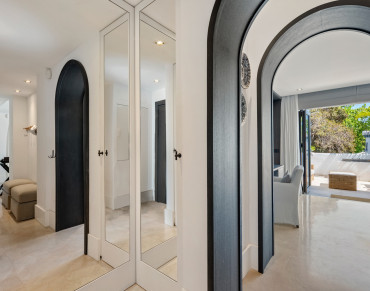 Apartment for sale in Marbella Golden Mile - JUST-01171P