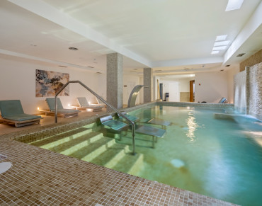 Penthouse for sale in Nueva Andalucia - JUST-01172P