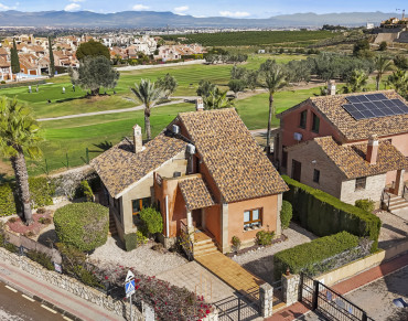 Villa for sale in La Finca Golf - EE11565