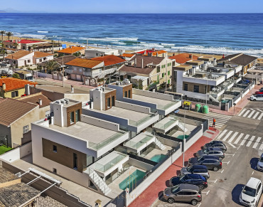 Villa for sale in La Mata - EE11217
