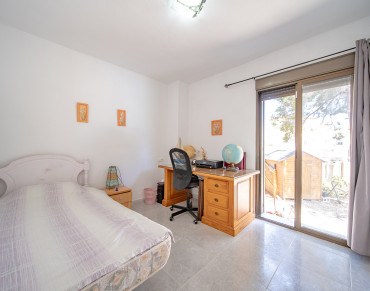 Villa for sale in Las Filipinas - EE7812