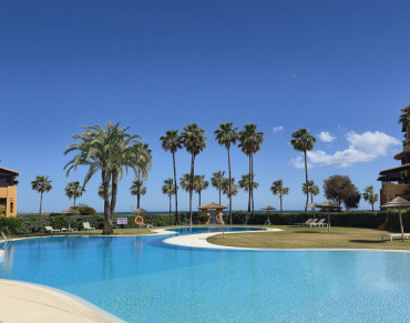 Apartment for sale in Estepona - R5400157