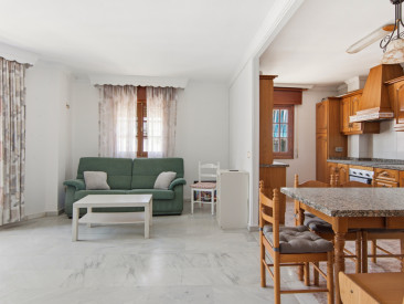 Apartment in Estepona — photo 3
