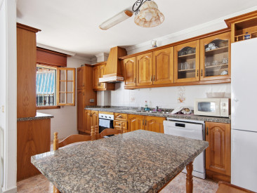 Apartment in Estepona — photo 5