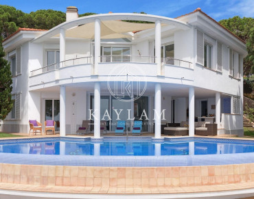 House for sale in La montgoda - LDM008