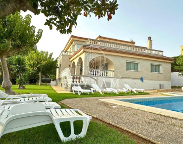 House for sale in La montgoda - LDM040