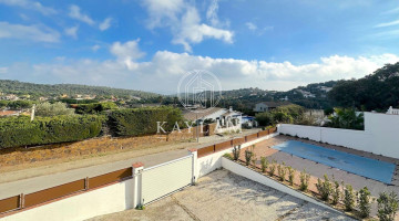 Villa for sale in Calonge, Santanyí €900.000 — photo 4 of 37