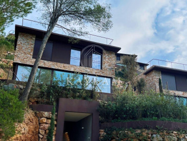 House in Begur — photo 2