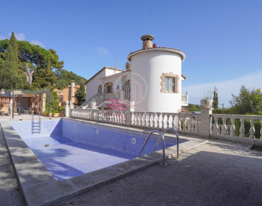 House for sale in Cala Canyelles - LDM181
