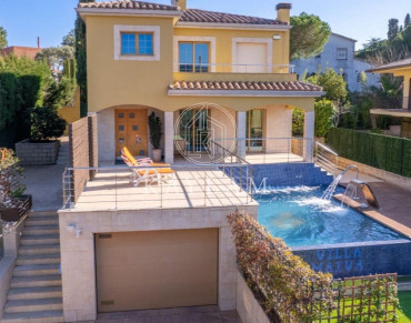 House for sale in Castell - PDA037
