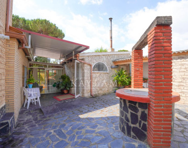 House for sale in La Goba - LDM161