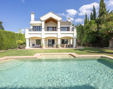 Villa for sale in Marbella Golden Mile - PLP09898