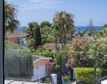 Villa for sale in Marbella East - W-04AEJ3